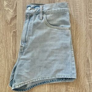 Levi High Waisted Mom Shorts